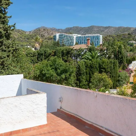 Tres Almendros Villa